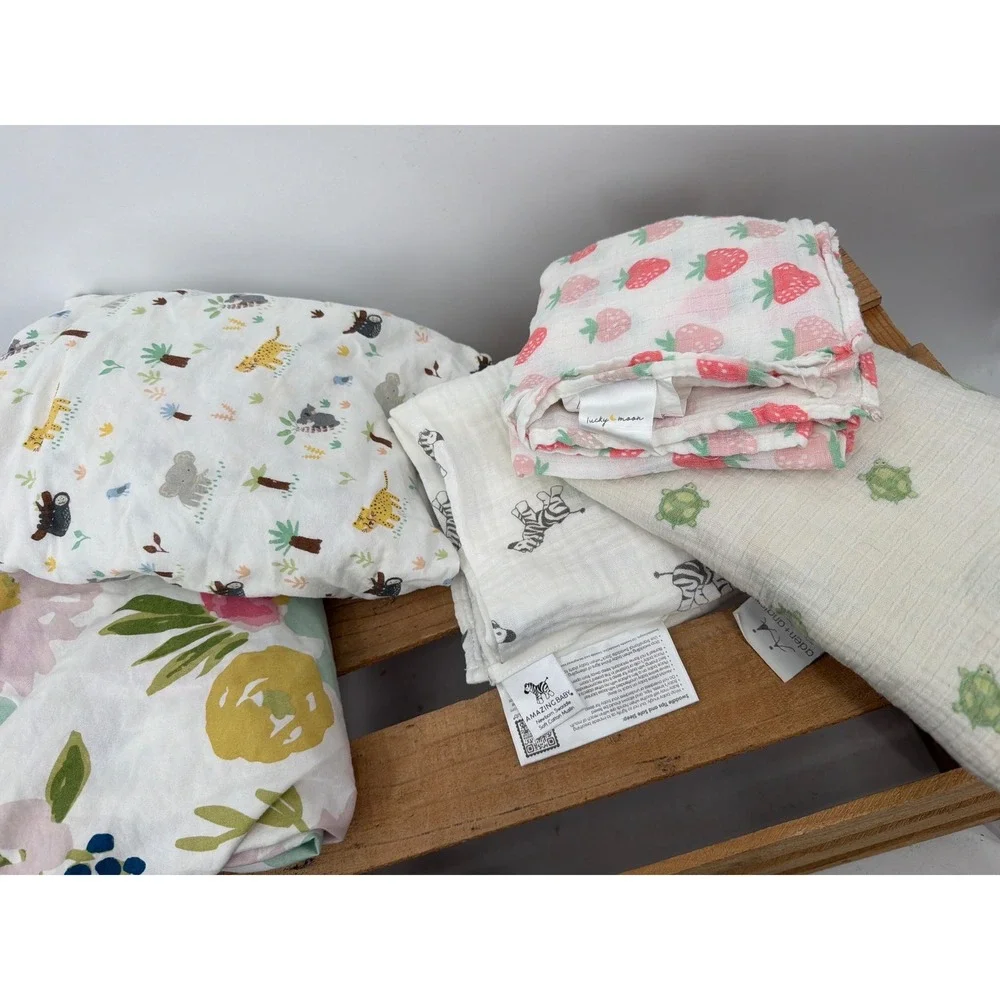 Baby‎ 2 Crib Sheets + 3 Swaddle Blankets Cotton Animal Strawberry Floal